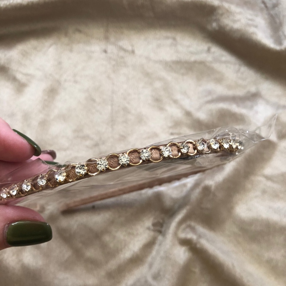 NWT Emijay headband